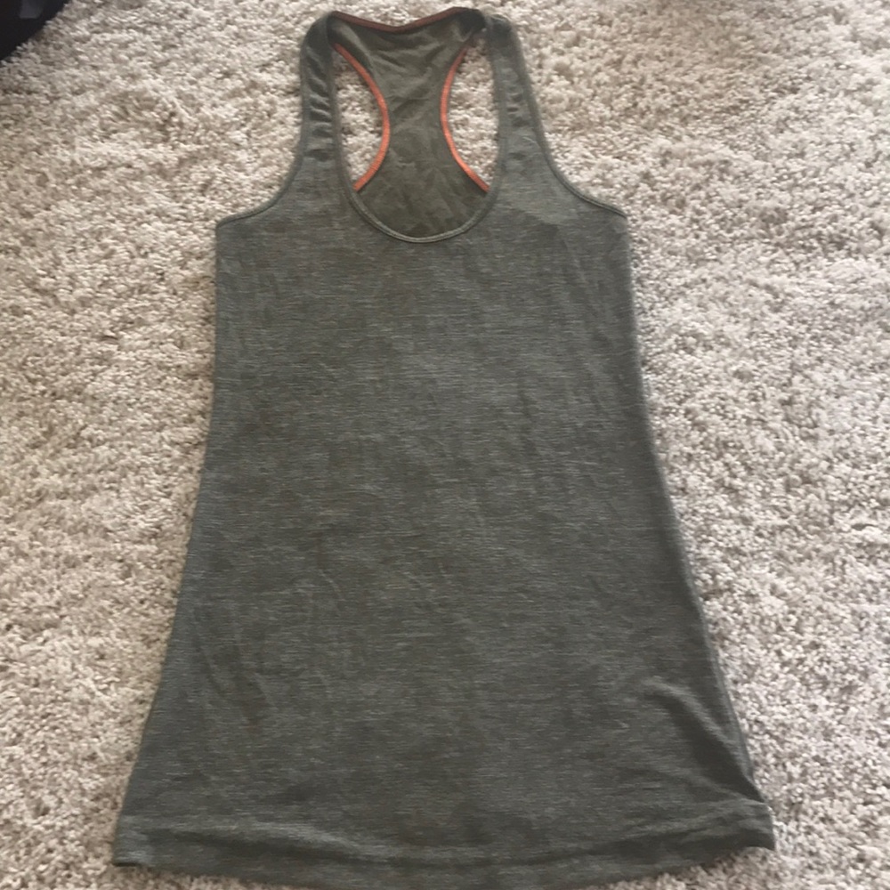 Lululemon tank